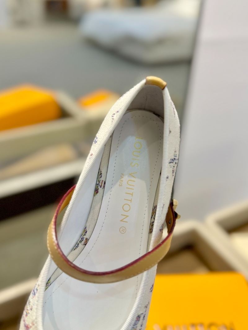 Louis Vuitton Flat Shoes